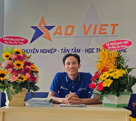 Giảng viên Thầy Bạch Hiến